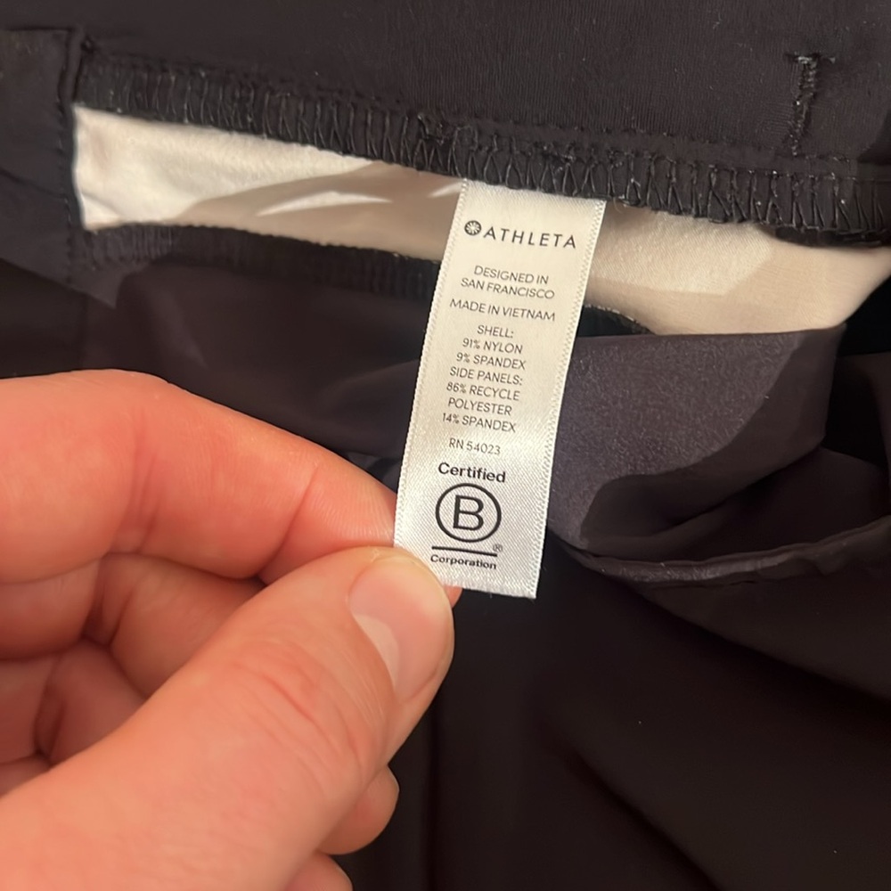 Athleta Luxe Gramercy Track Trousers in Black & White, size 10 - Picture 9 of 15